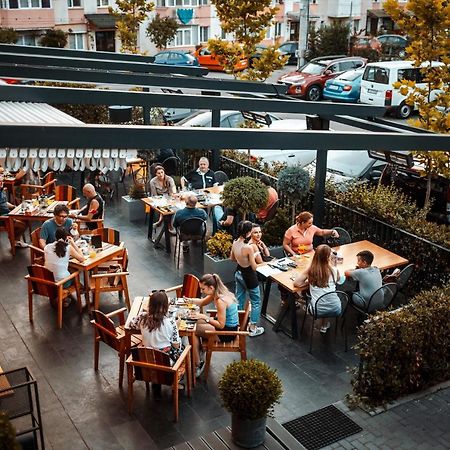 Hotel Subcarpati Curtea de Argeş Exterior foto